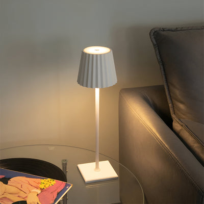 LumiFlex – The Wireless LED Table Lamp for Style and Functionality