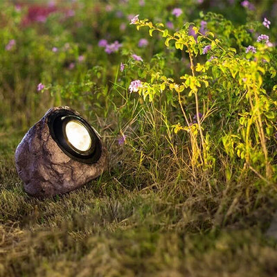 Rocky Light – Solar-Powered LED Rock Lamp for Natural Outdoor Ambiance