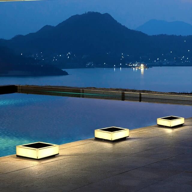 Flat Out Solar Light – Modern Waterproof LED Outdoor Wall Lamp (IP65)