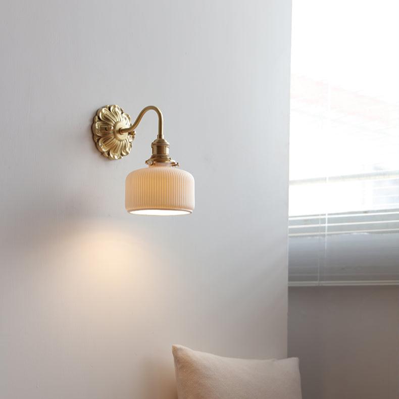 Brass & White Ceramic Wall Light – Classic Elegance for Timeless Interiors