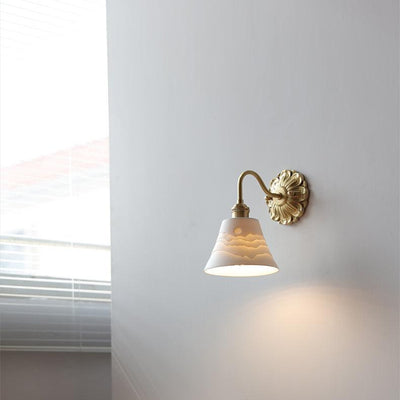 Brass & White Ceramic Wall Light – Classic Elegance for Timeless Interiors