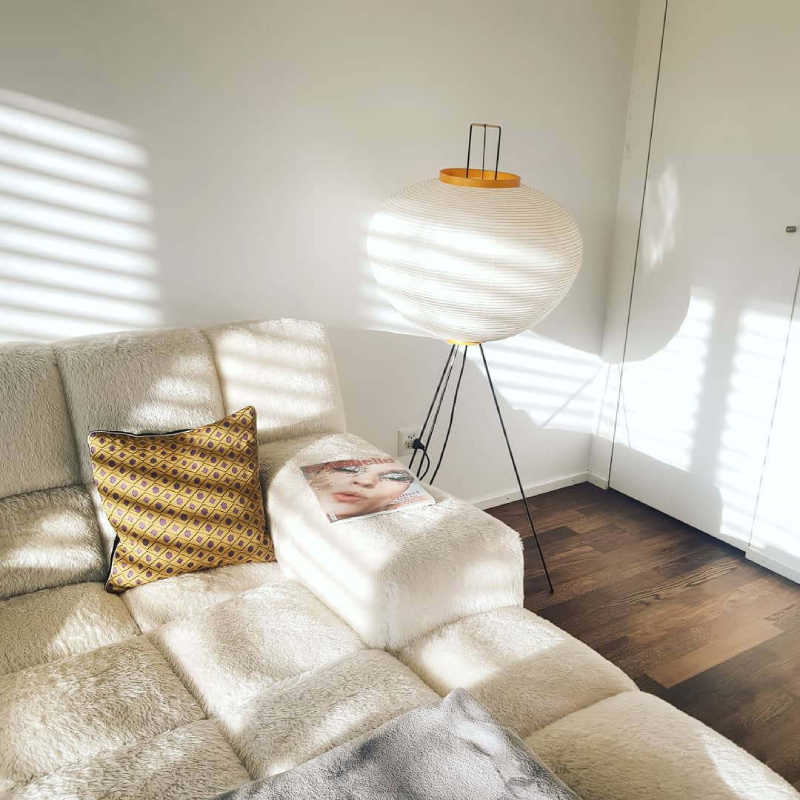 Japanese Floor Lamp – Serenity and Elegance in Washi Paper Design
