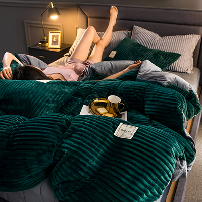 Luxury Flannel Bedding Set – Ultimate Warmth & Softness for Winter Nights