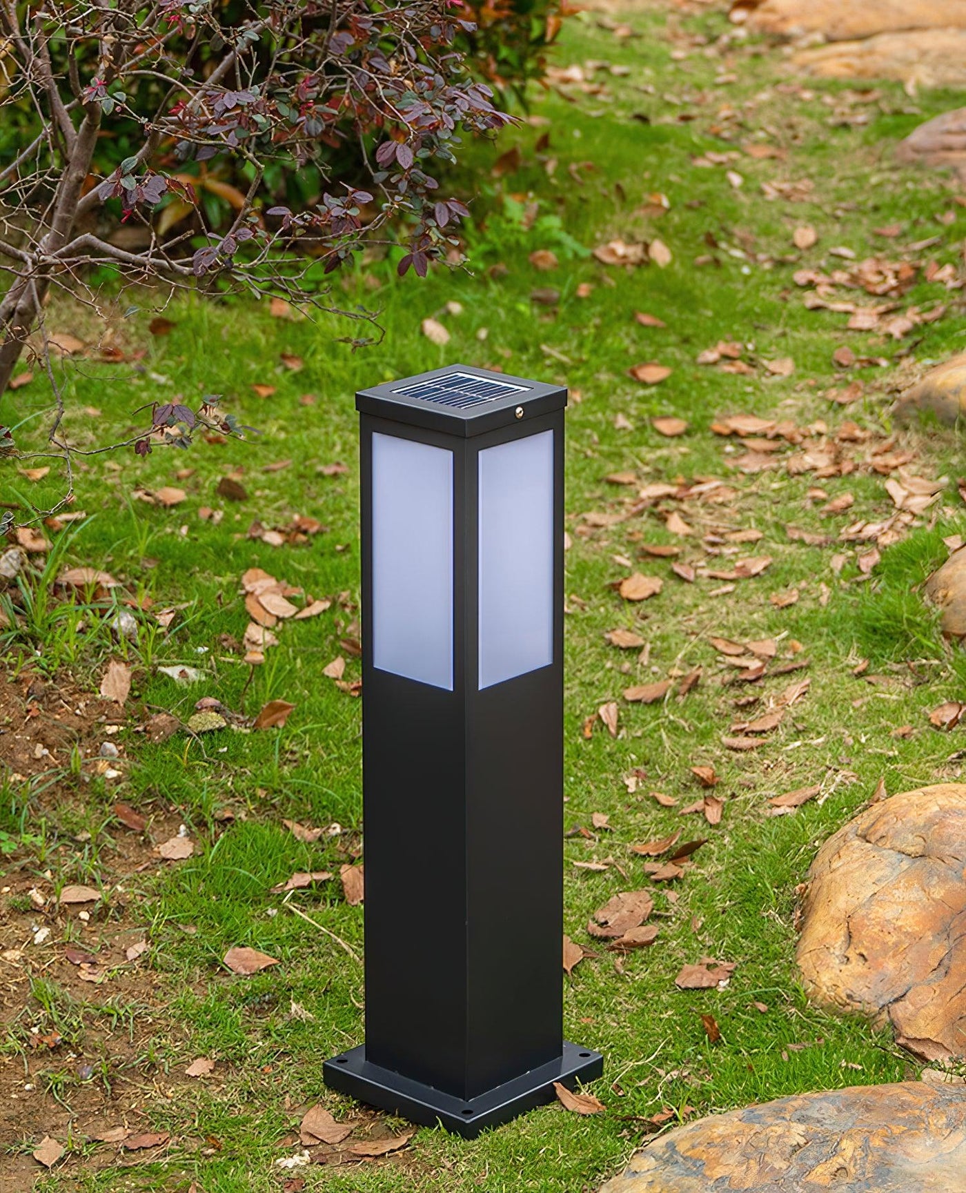 Kuzco Outdoor Bollard Light – Sleek LED Pathway & Garden Lighting