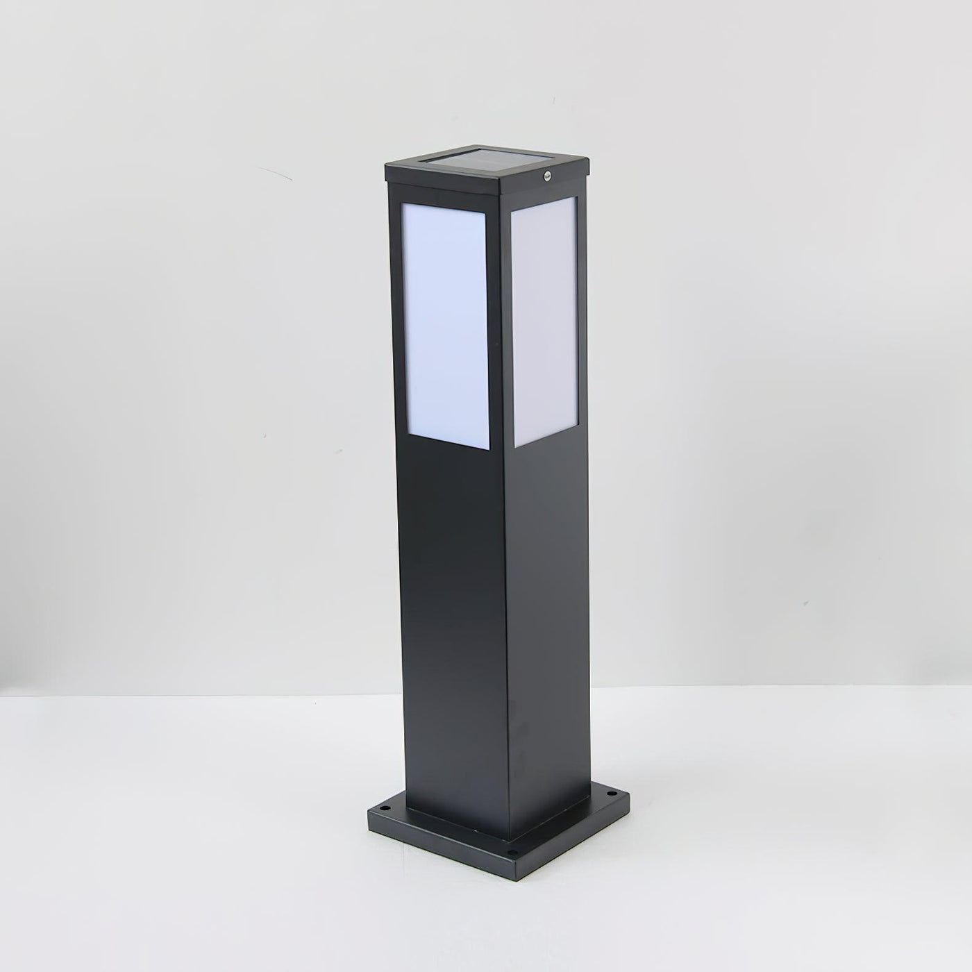 Kuzco Outdoor Bollard Light – Sleek LED Pathway & Garden Lighting