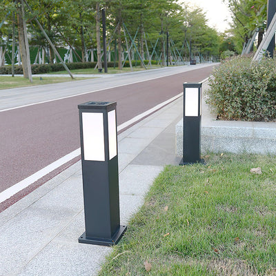 Kuzco Outdoor Bollard Light – Sleek LED Pathway & Garden Lighting