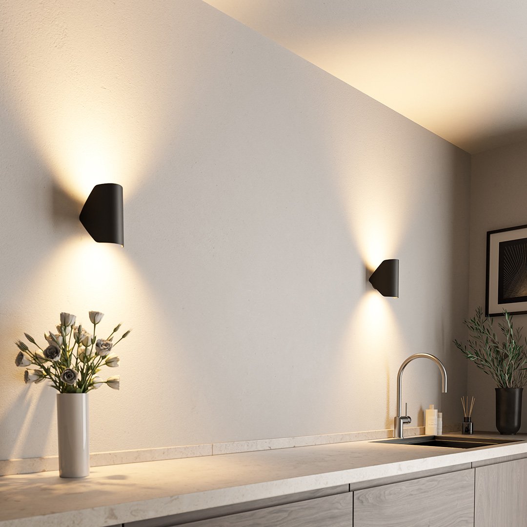 LumosWave – Modern LED Outdoor Wall Light for Warm and Elegant Illumination
