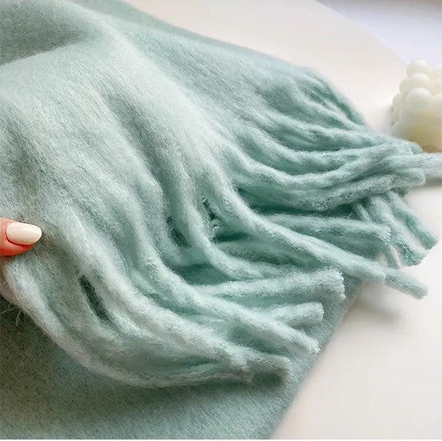 Linda Cashmere Scarf – Warmth and Style for Winter Days