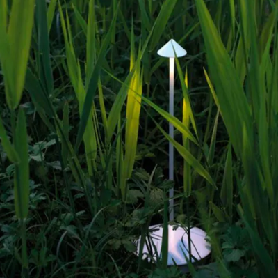 Modern LED Table Lamp – Wireless, Adjustable Lighting for All Spaces