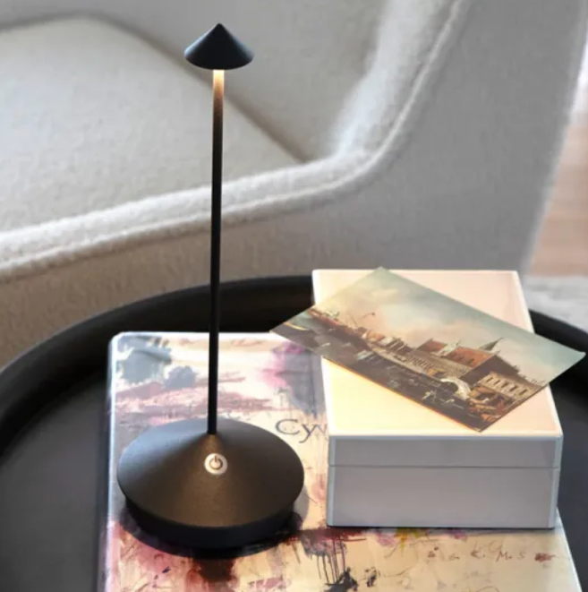 Modern LED Table Lamp – Wireless, Adjustable Lighting for All Spaces