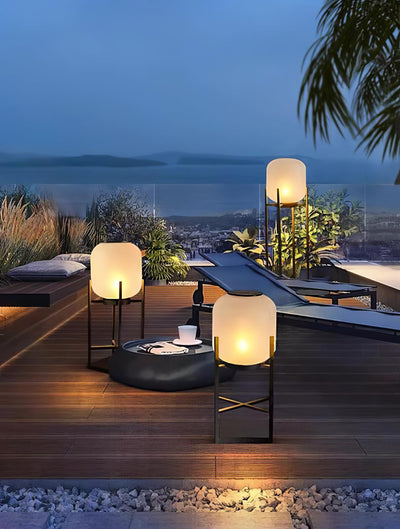 Solar Stainless Steel Outdoor Floor Lamp – Elegant & Weatherproof LED Lighting