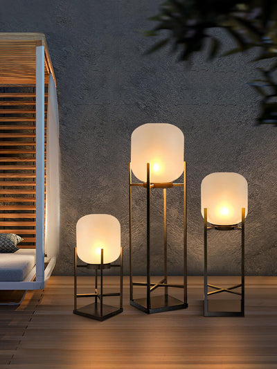 Solar Stainless Steel Outdoor Floor Lamp – Elegant & Weatherproof LED Lighting