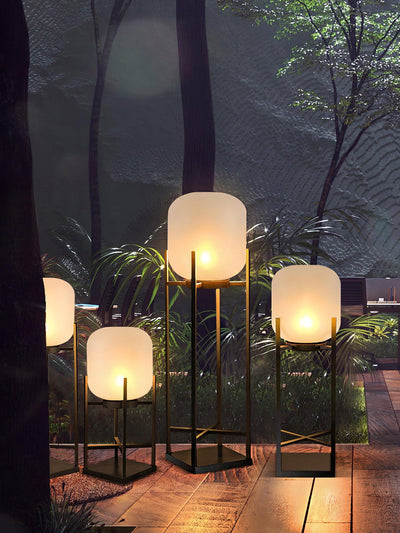 Solar Stainless Steel Outdoor Floor Lamp – Elegant & Weatherproof LED Lighting