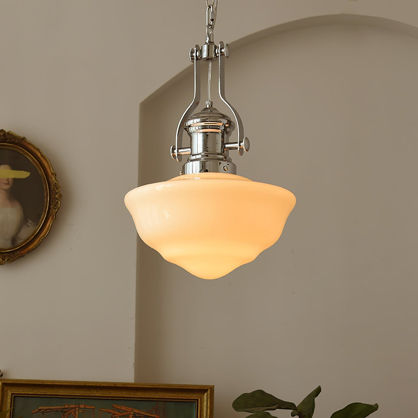 Lavagna Schoolhouse Pendant Light – Classic Glass Shade for Timeless Elegance