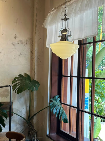 Lavagna Schoolhouse Pendant Light – Classic Glass Shade for Timeless Elegance