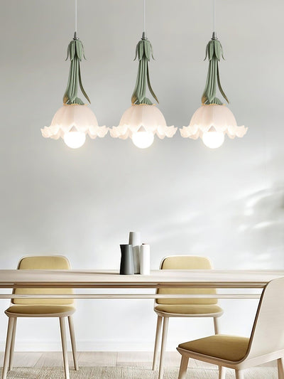 Lily Blossom Pendant Light – Elegant Floral Ceiling Light for a Natural Touch