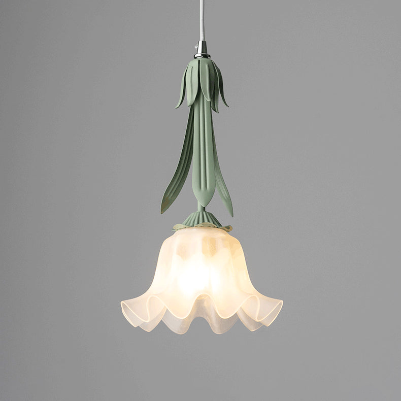 Lily Blossom Pendant Light – Elegant Floral Ceiling Light for a Natural Touch