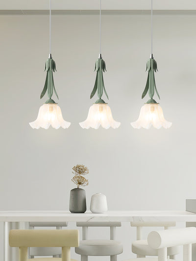 Lily Blossom Pendant Light – Elegant Floral Ceiling Light for a Natural Touch