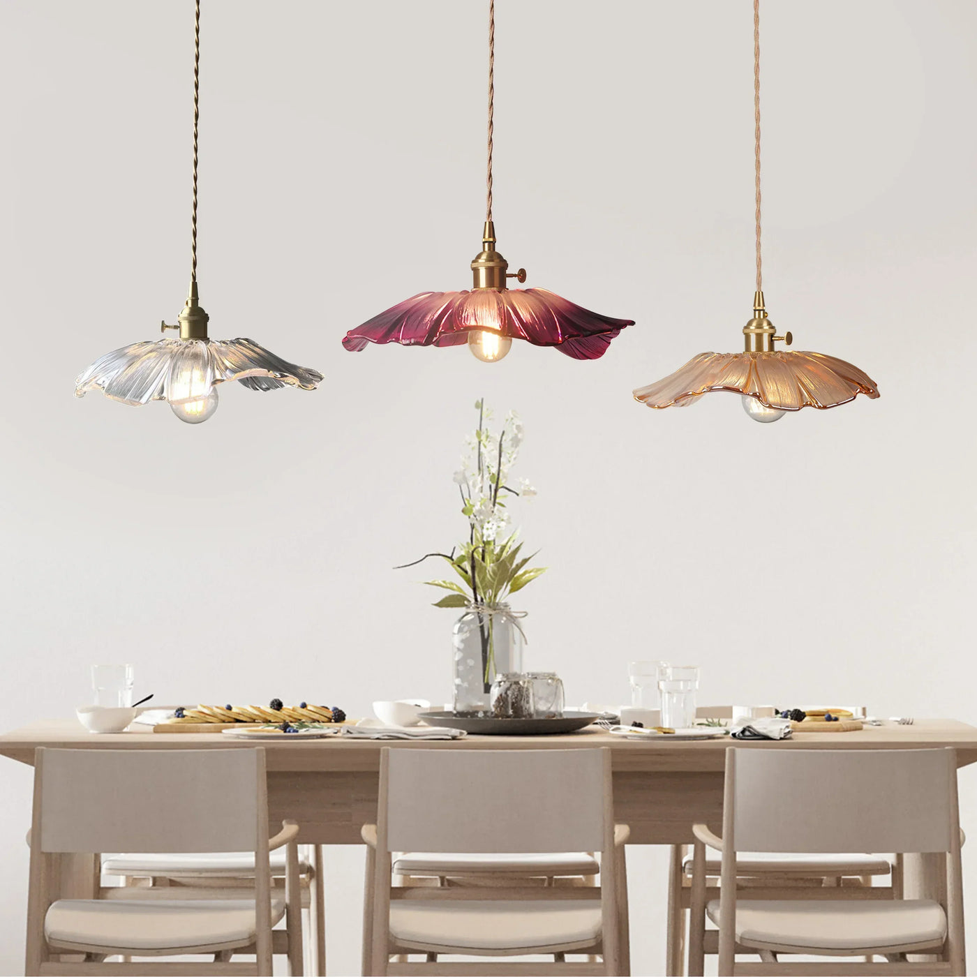 Lotus Glass Pendant Light – Elegant Retro Design for a Romantic Ambiance