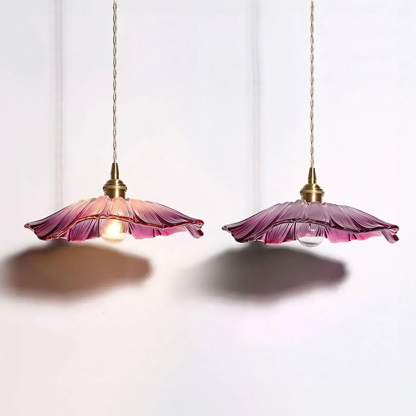 Lotus Glass Pendant Light – Elegant Retro Design for a Romantic Ambiance