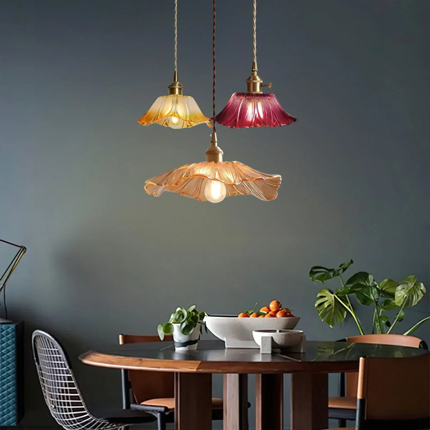 Lotus Glass Pendant Light – Elegant Retro Design for a Romantic Ambiance
