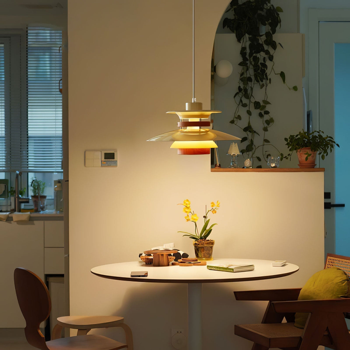 Mercero Pendant Light – Elegant LED Hanging Lamp with Classic Design