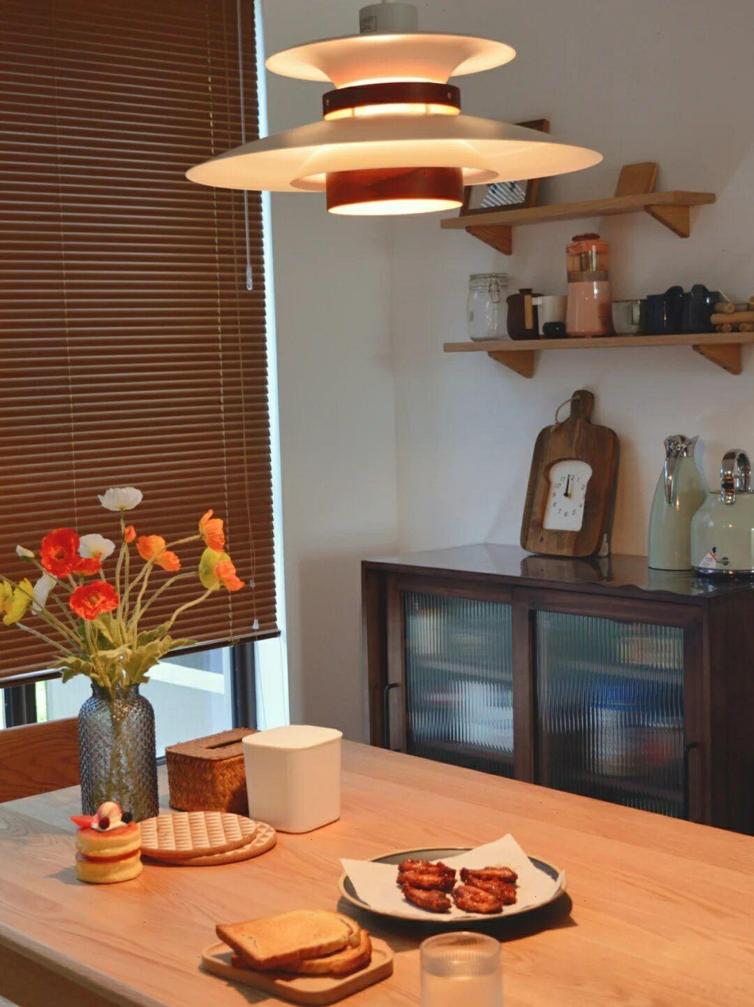 Mercero Pendant Light – Elegant LED Hanging Lamp with Classic Design