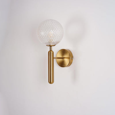 Scandiluxe Minimalist Wall Light – Elegant Brass & Glass Scandinavian Design