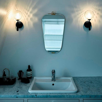 Scandiluxe Minimalist Wall Light – Elegant Brass & Glass Scandinavian Design