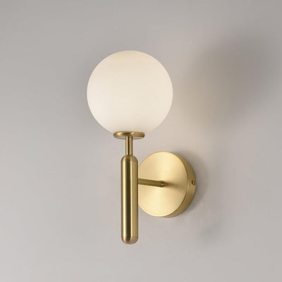 Scandiluxe Minimalist Wall Light – Elegant Brass & Glass Scandinavian Design