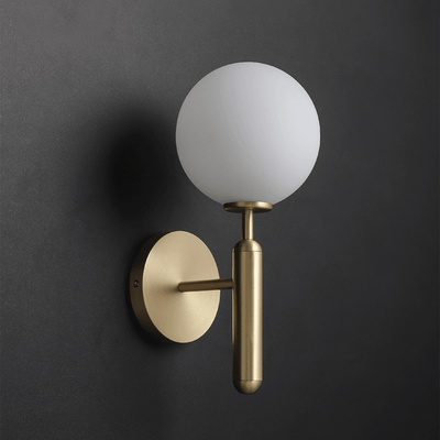 Scandiluxe Minimalist Wall Light – Elegant Brass & Glass Scandinavian Design