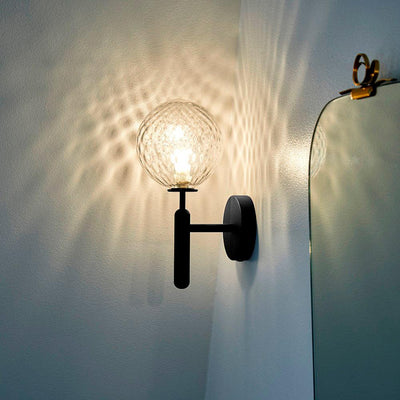 Scandiluxe Minimalist Wall Light – Elegant Brass & Glass Scandinavian Design