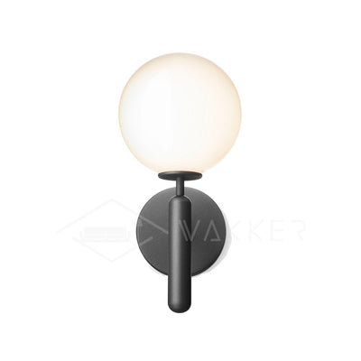 Scandiluxe Minimalist Wall Light – Elegant Brass & Glass Scandinavian Design