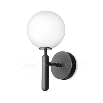 Scandiluxe Minimalist Wall Light – Elegant Brass & Glass Scandinavian Design