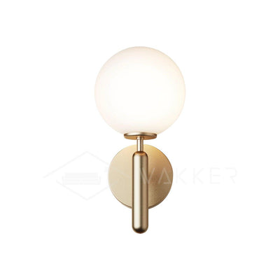 Scandiluxe Minimalist Wall Light – Elegant Brass & Glass Scandinavian Design