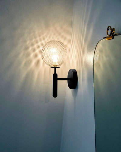 Scandiluxe Minimalist Wall Light – Elegant Brass & Glass Scandinavian Design