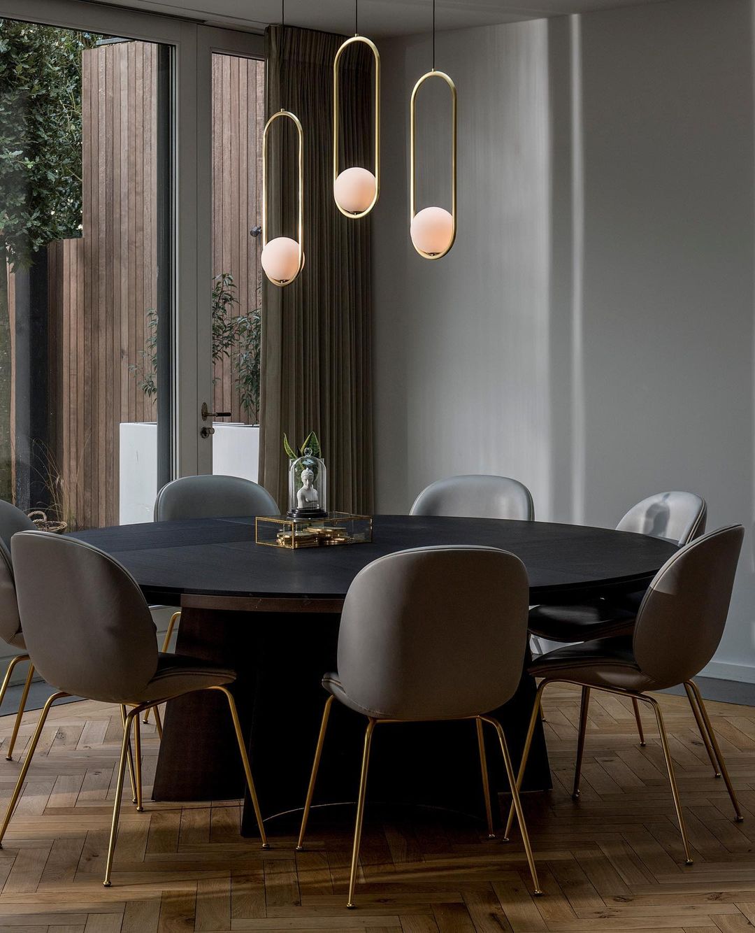 Mila Pendant Light – Sleek Glass & Metal Hanging Lamp for Modern Interiors