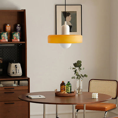Bauhaus Pendant Light – A Timeless Fusion of Stained Glass & Modern Functionality