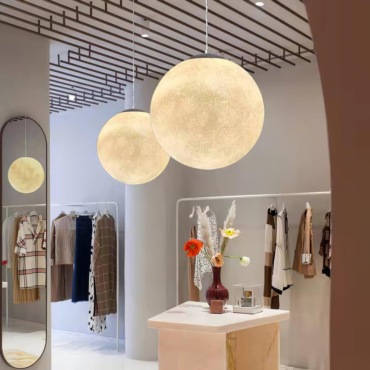 Moon Pendant Light – Celestial Glow for a Serene Atmosphere