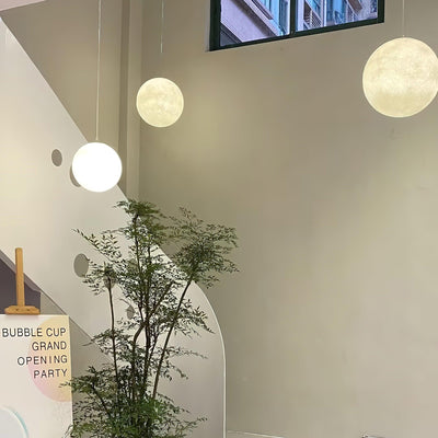 Moon Pendant Light – Celestial Glow for a Serene Atmosphere
