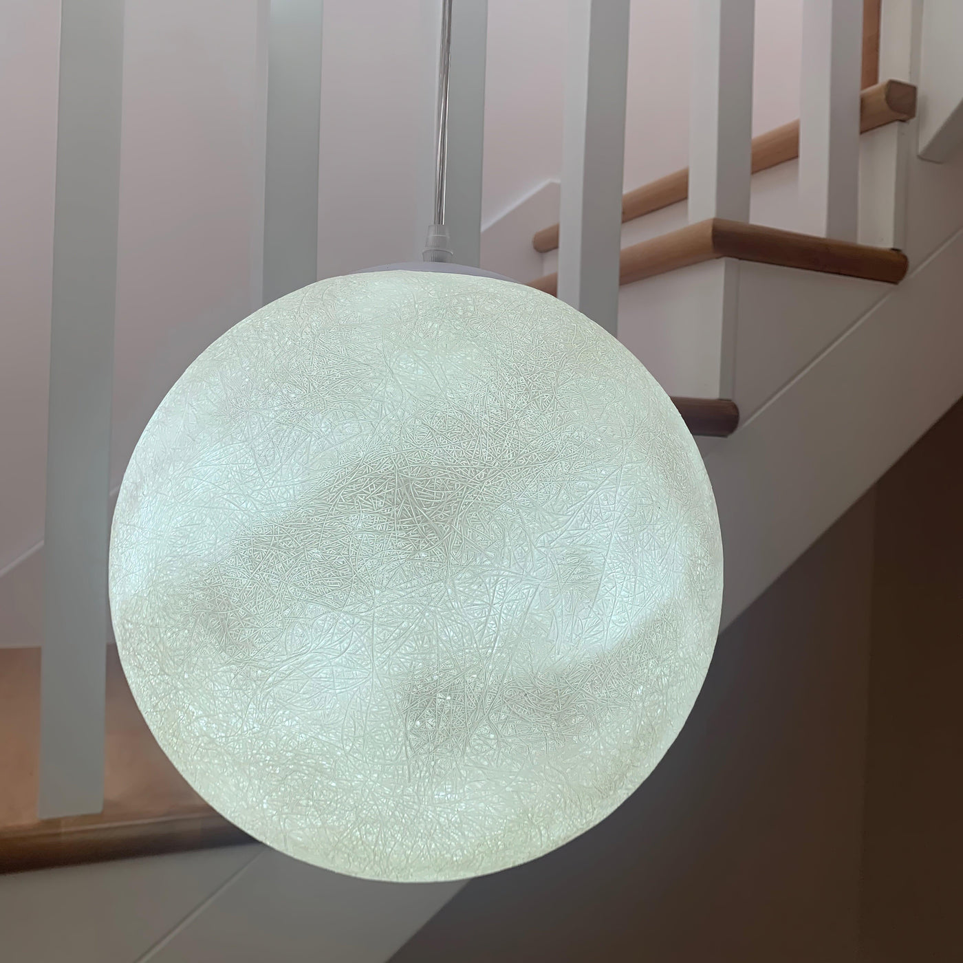 Moon Pendant Light – Celestial Glow for a Serene Atmosphere
