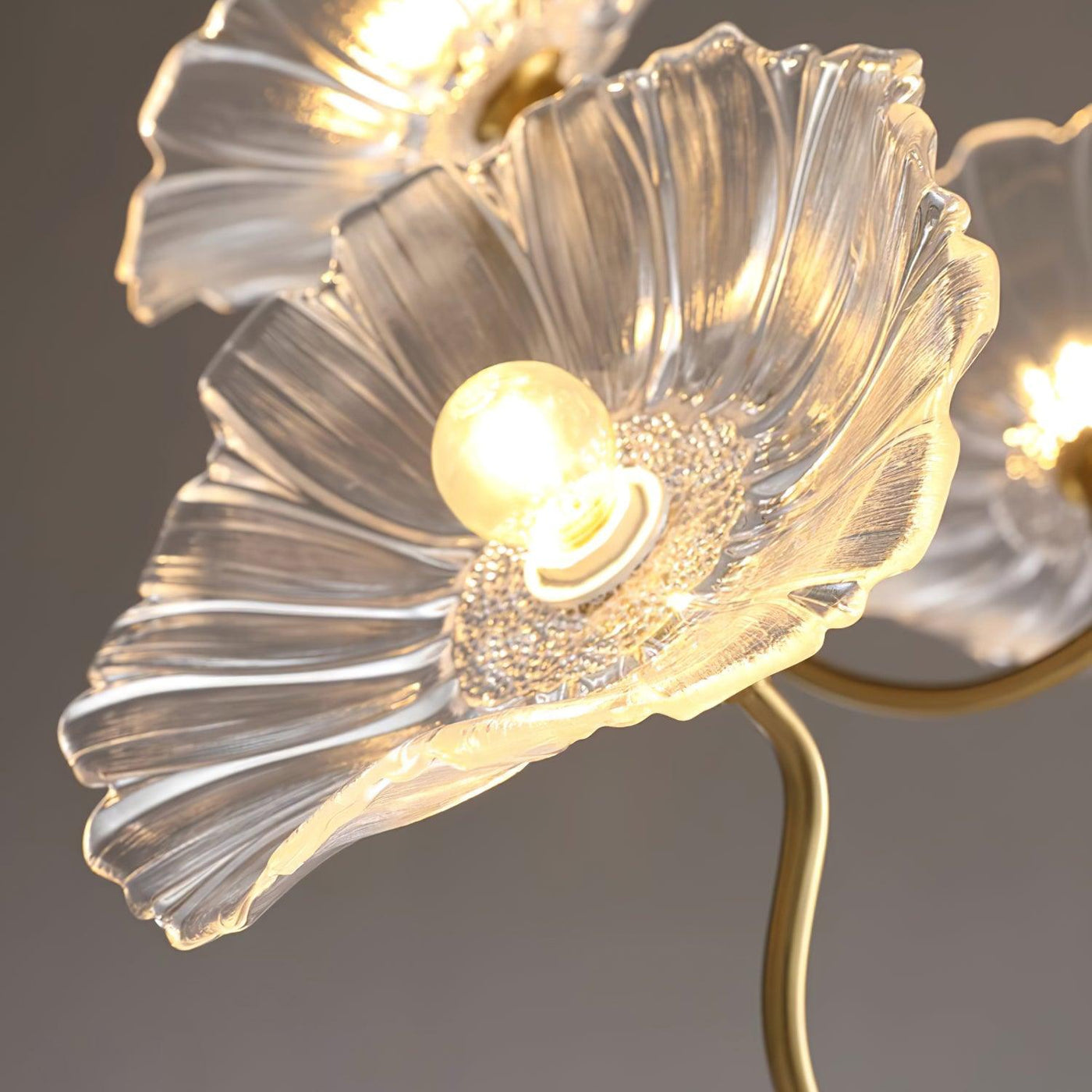 Murano Glass Flowers Chandelier – Timeless Elegance with Artistic Craftsmanship