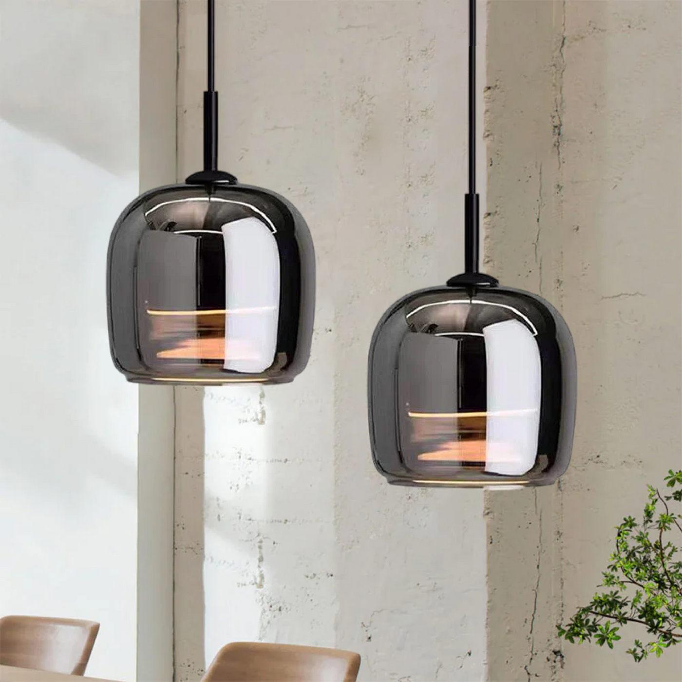 Nordic Black Glass Pendant Light – Sleek & Luxurious LED Chandelier