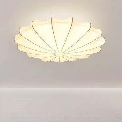 Seashell-Inspired Ceiling Light – Elegant Illumination with Organic Design