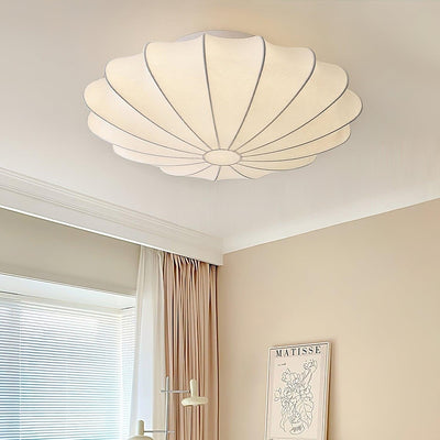 Seashell-Inspired Ceiling Light – Elegant Illumination with Organic Design