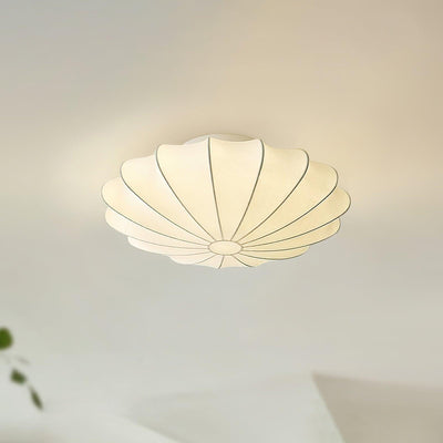Seashell-Inspired Ceiling Light – Elegant Illumination with Organic Design