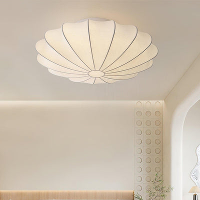 Seashell-Inspired Ceiling Light – Elegant Illumination with Organic Design