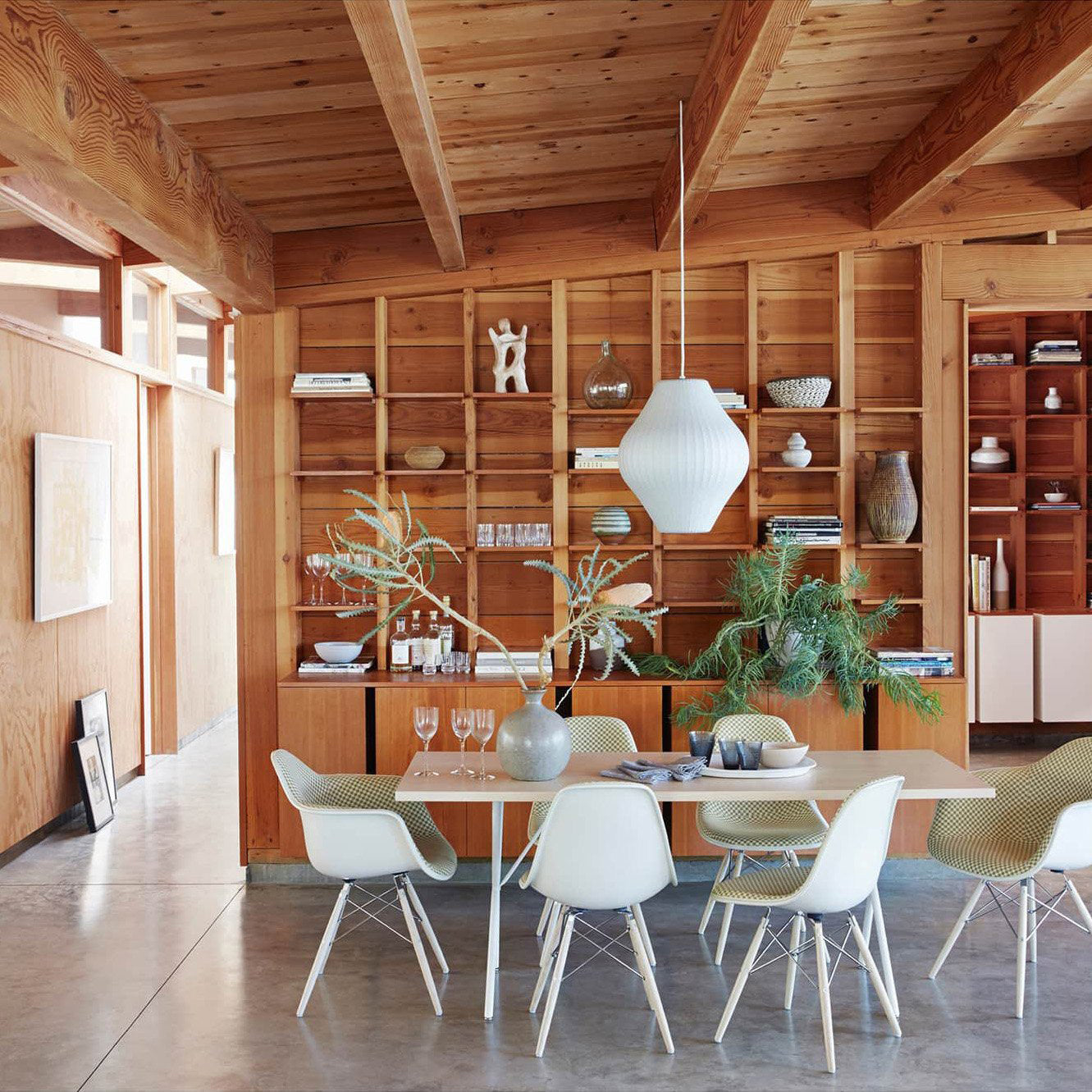 Nordic Wood Pendant Light – Modern Minimalist Ceiling Lamp for Stylish Interiors
