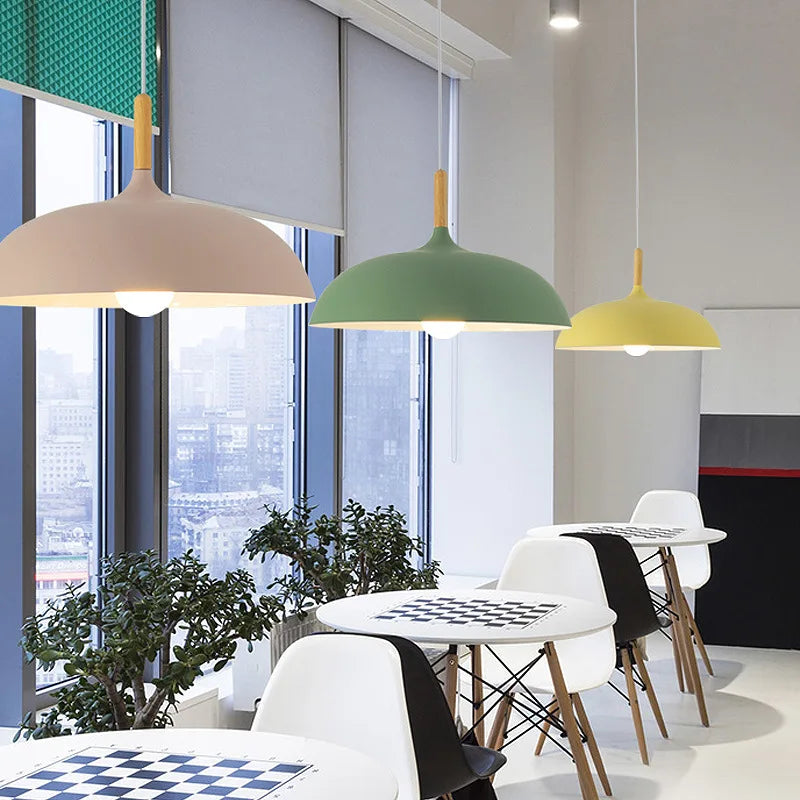 ScandiLume Oak Ceiling Lamp – Elegant Scandinavian Design & Warm Lighting