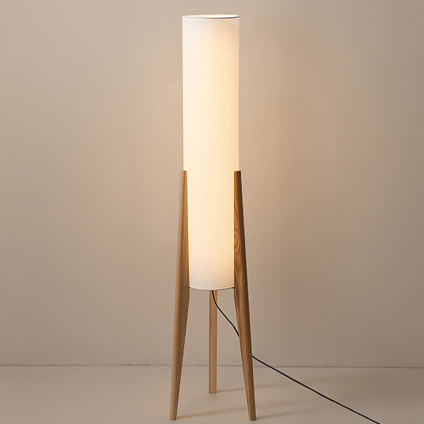 Walnut Floor Lamp – Nordic Elegance with Warm Ambient Lighting